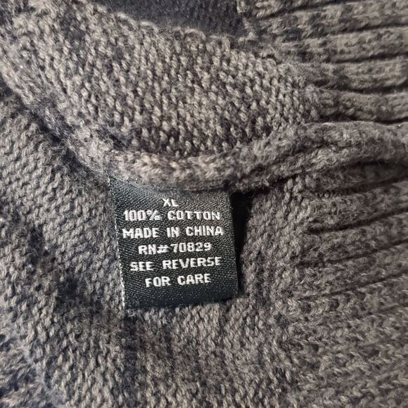 Carbon Men's Red and Black Argyle Pullover 1/4 zip Sweater Size XL - Picture 7 of 7